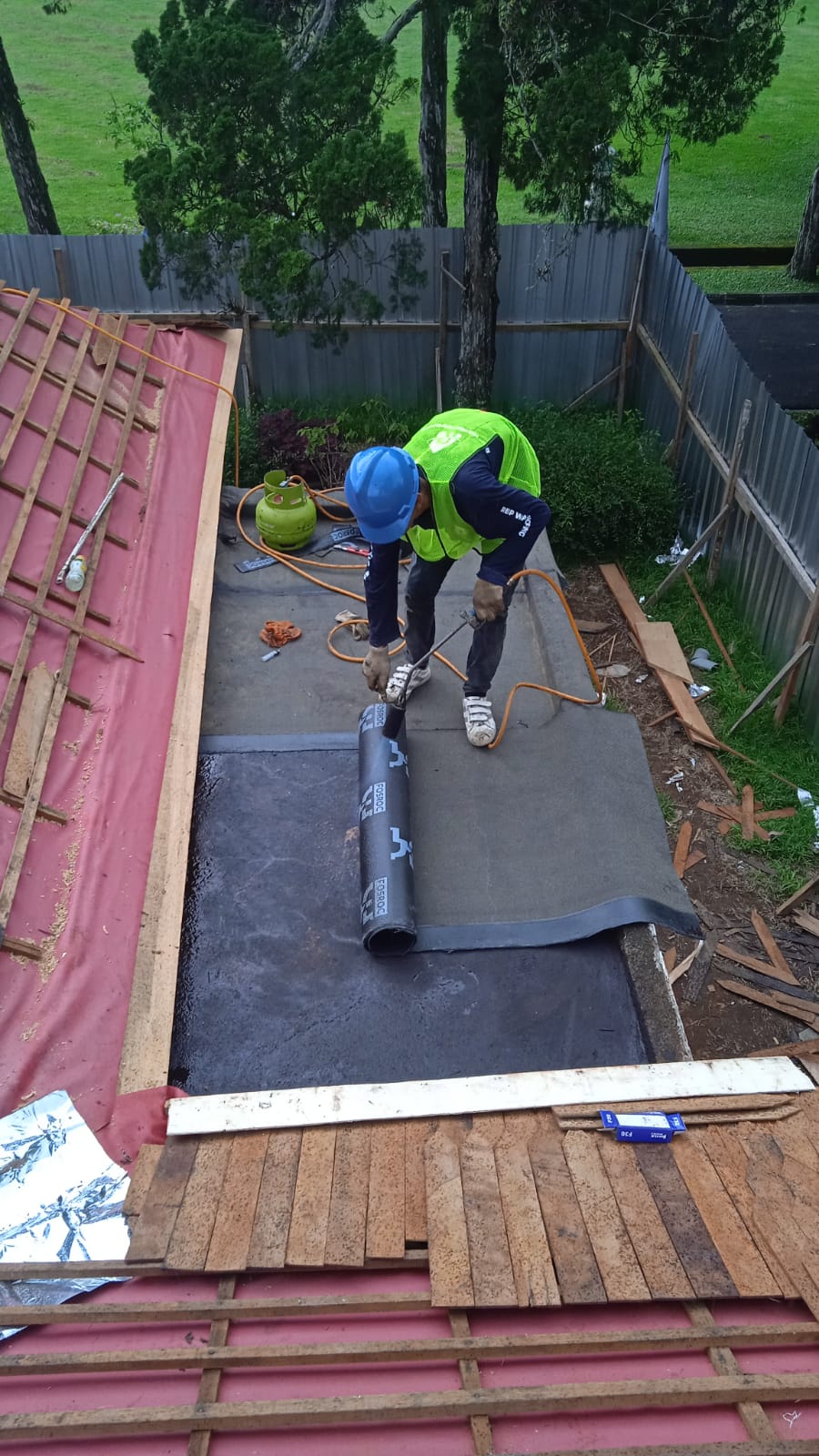 jasa perbaikan dak beton bocor di makassar